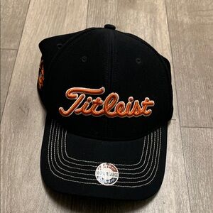 Titleist Genuine Merchandise‎ Baltimore Orioles Golf Trucker Cap Stretch Hat
